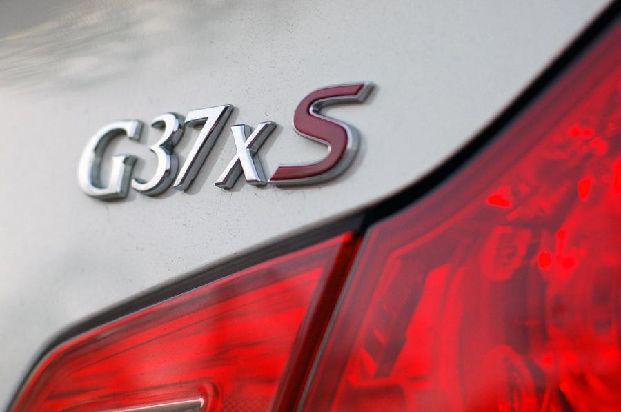  Infiniti G37x S Sedan 2009 года  (фото 36 из 44)